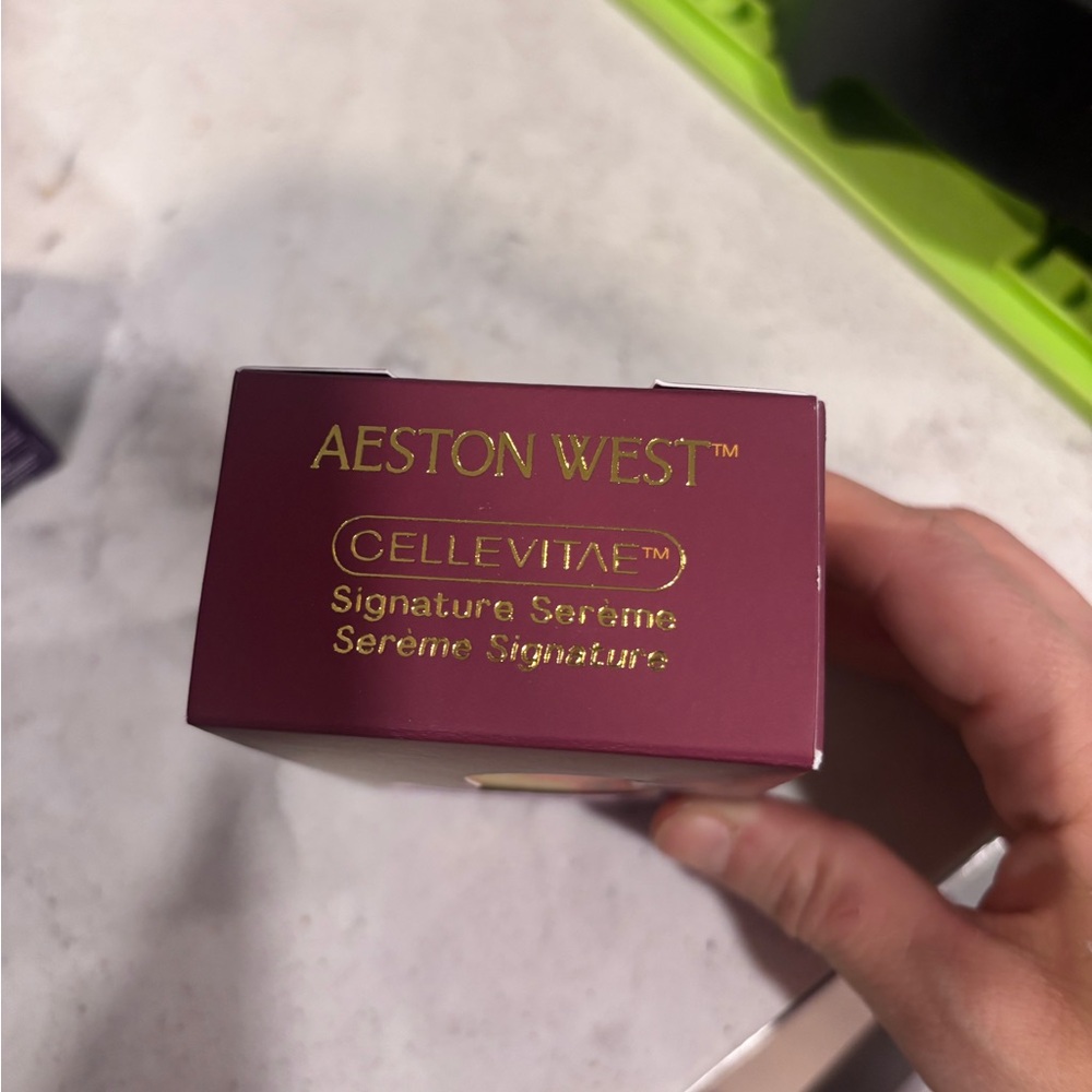 Aeston West Signature Serum-Cream